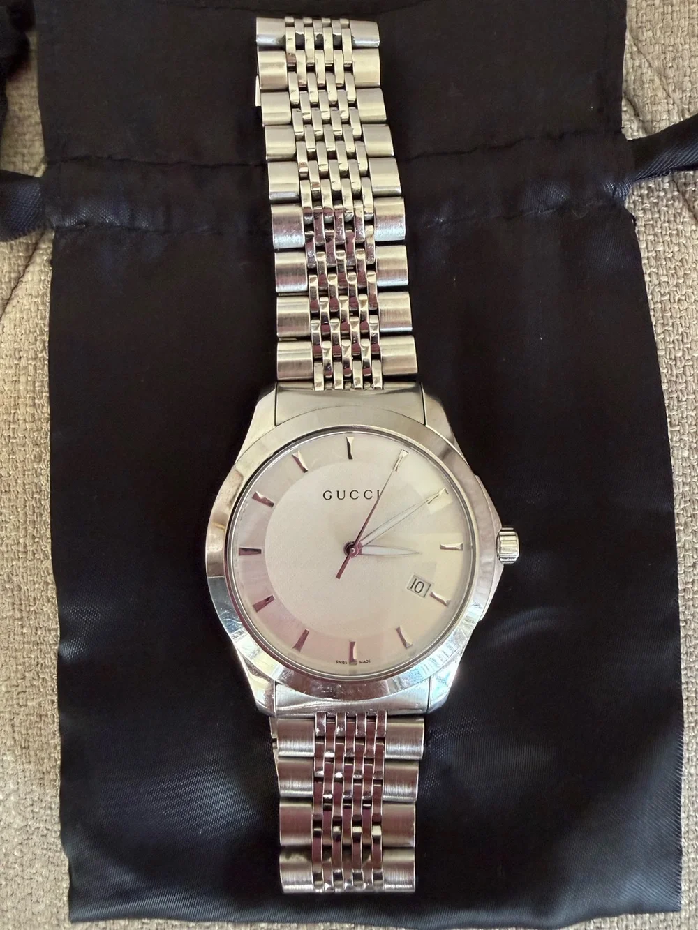 GUCCI Swiss Made Stainless Steel Monogram Watch – White Dial | Date | 5 ATM